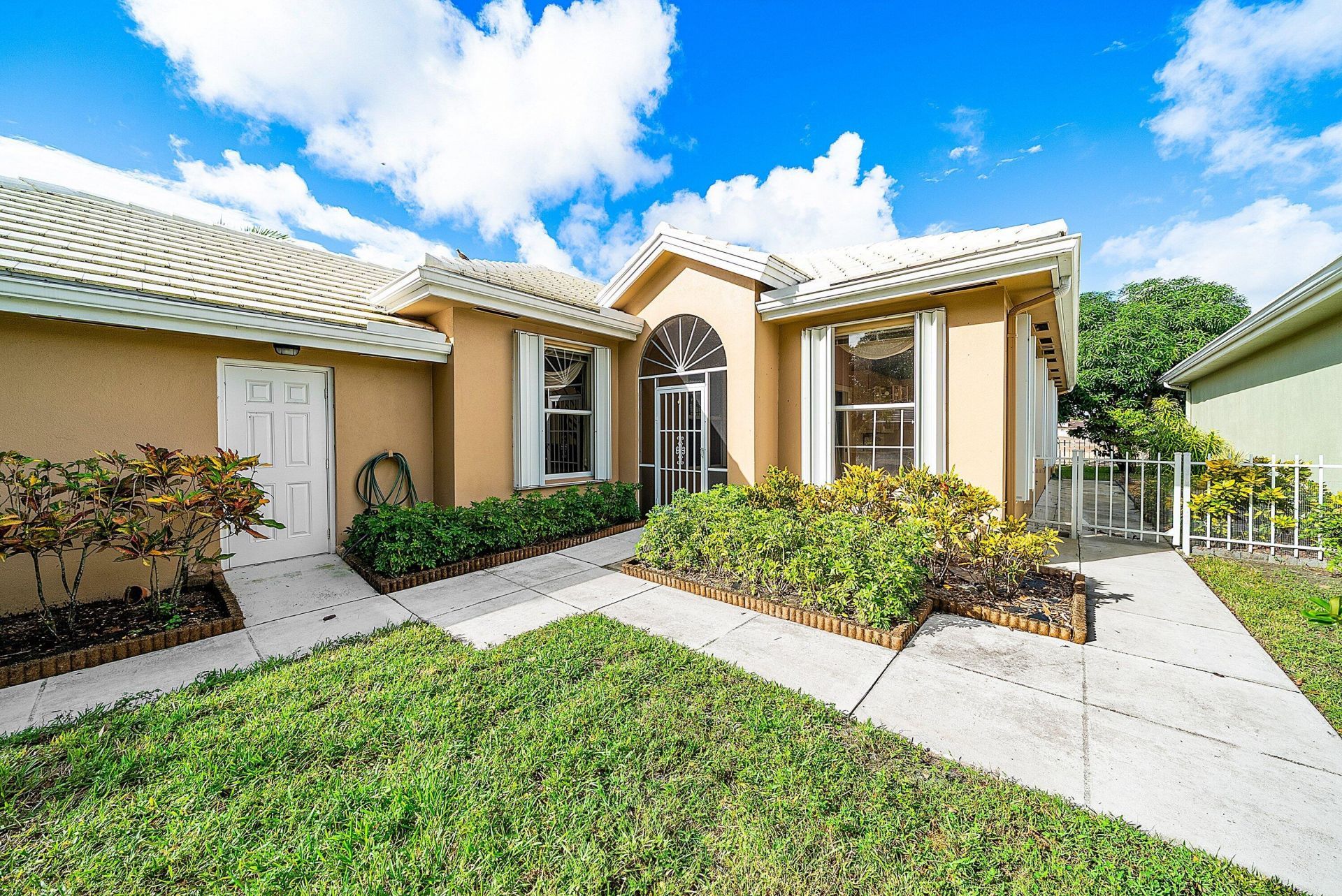 1115 Gator Trail, West Palm Beach, FL 33409 Photo