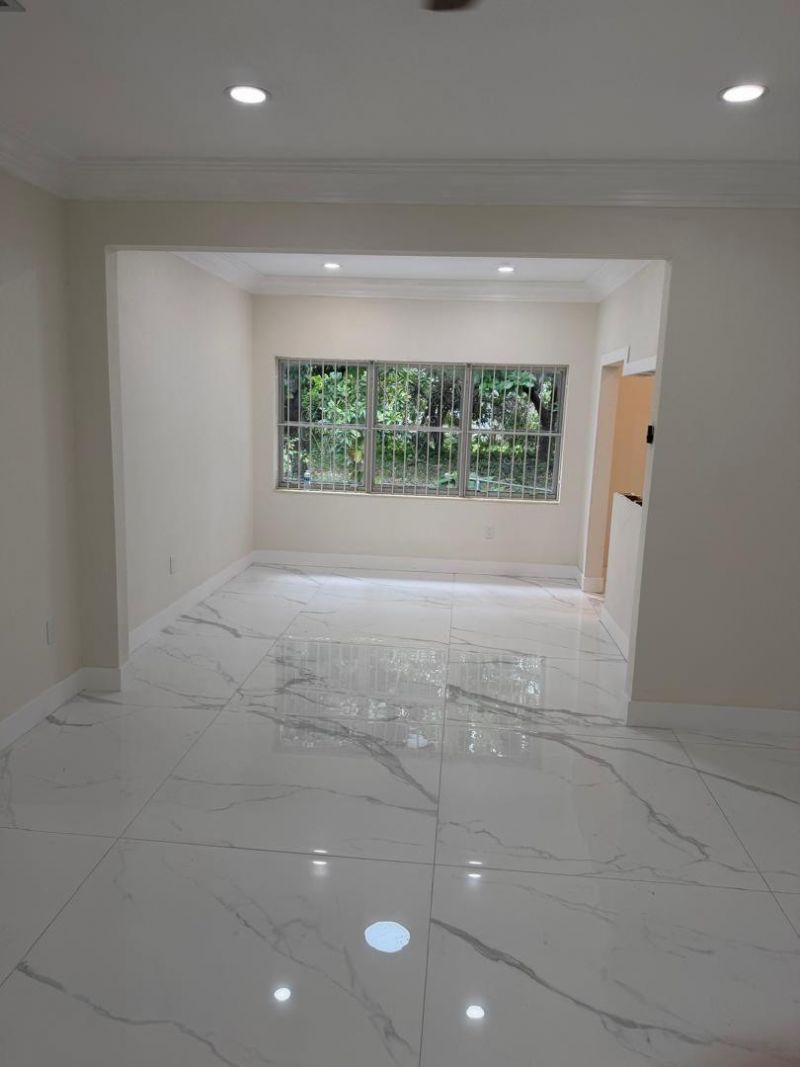 6410 NW Miami Court, Miami, FL 33150 Photo