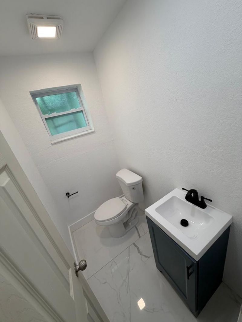 6410 NW Miami Court, Miami, FL 33150 Photo