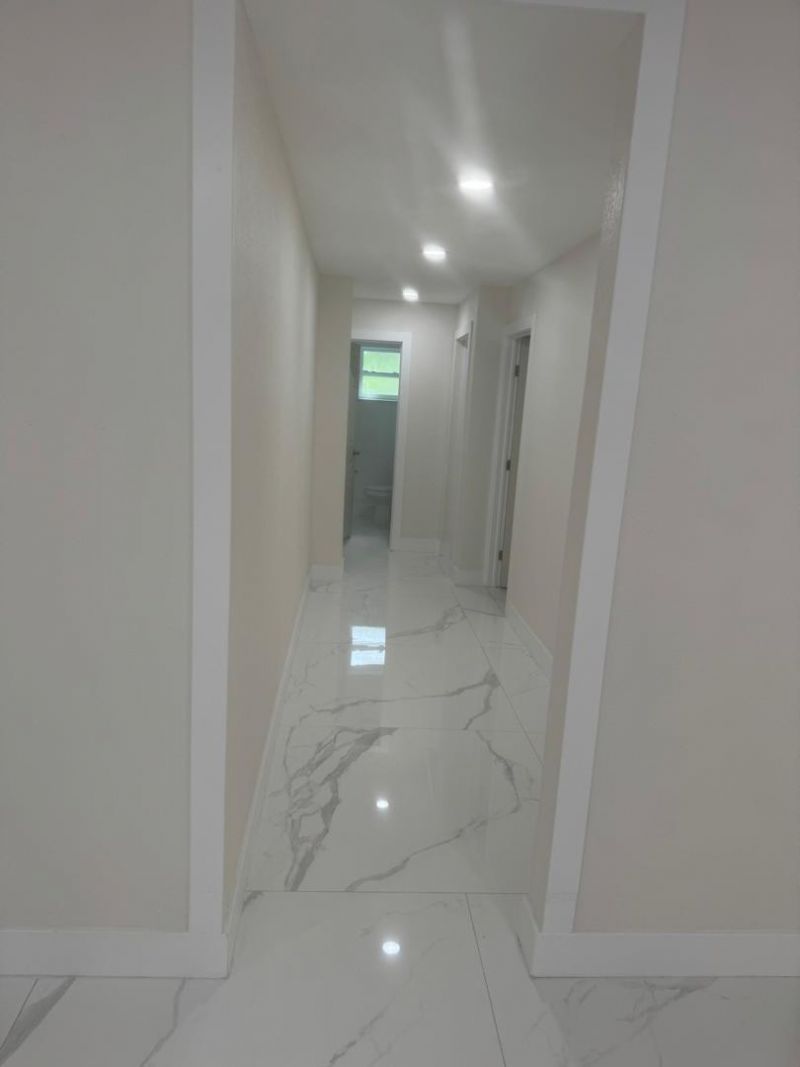 6410 NW Miami Court, Miami, FL 33150 Photo