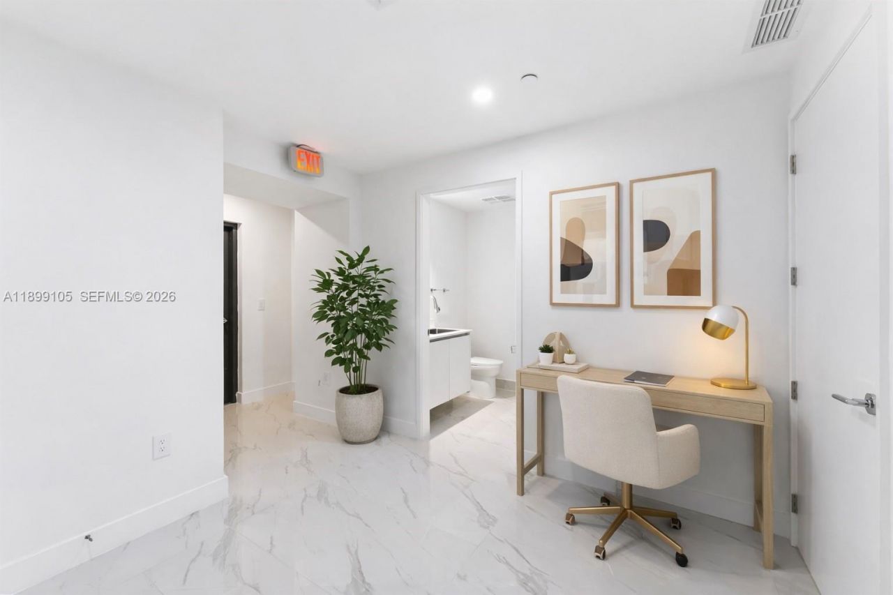 700 NE 24th St, Unit 5401, Miami, FL 33137 Photo