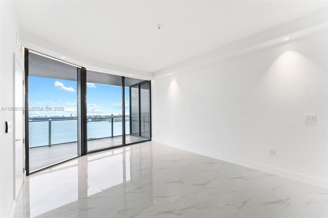 700 NE 24th St, Unit 5401, Miami, FL 33137 Photo