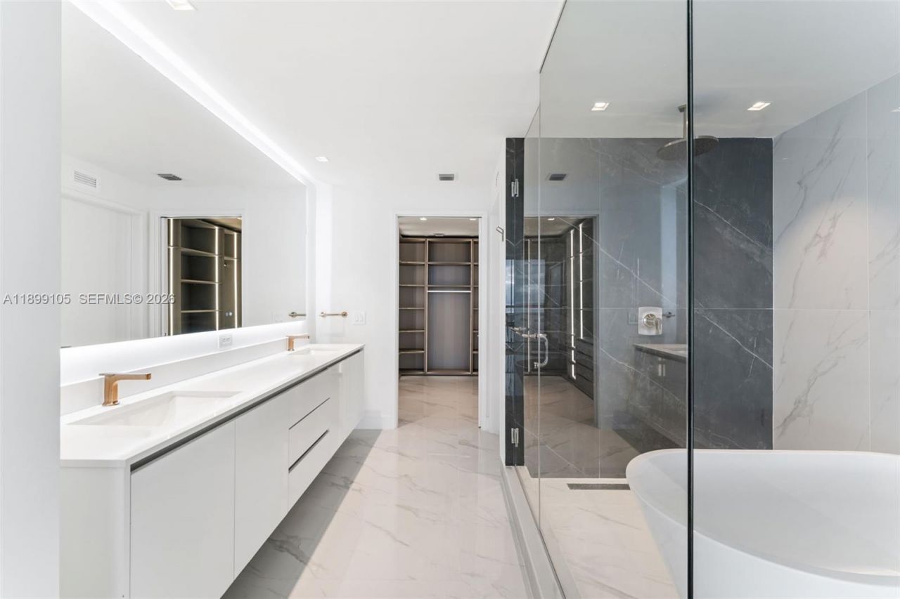 700 NE 24th St, Unit 5401, Miami, FL 33137 Photo