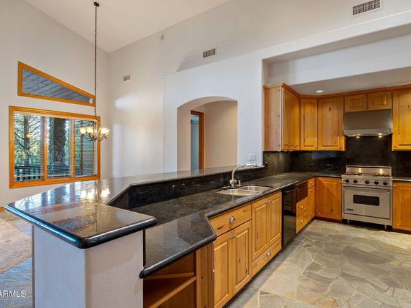 2758 JAGUAR Circle, Overgaard, AZ 85933