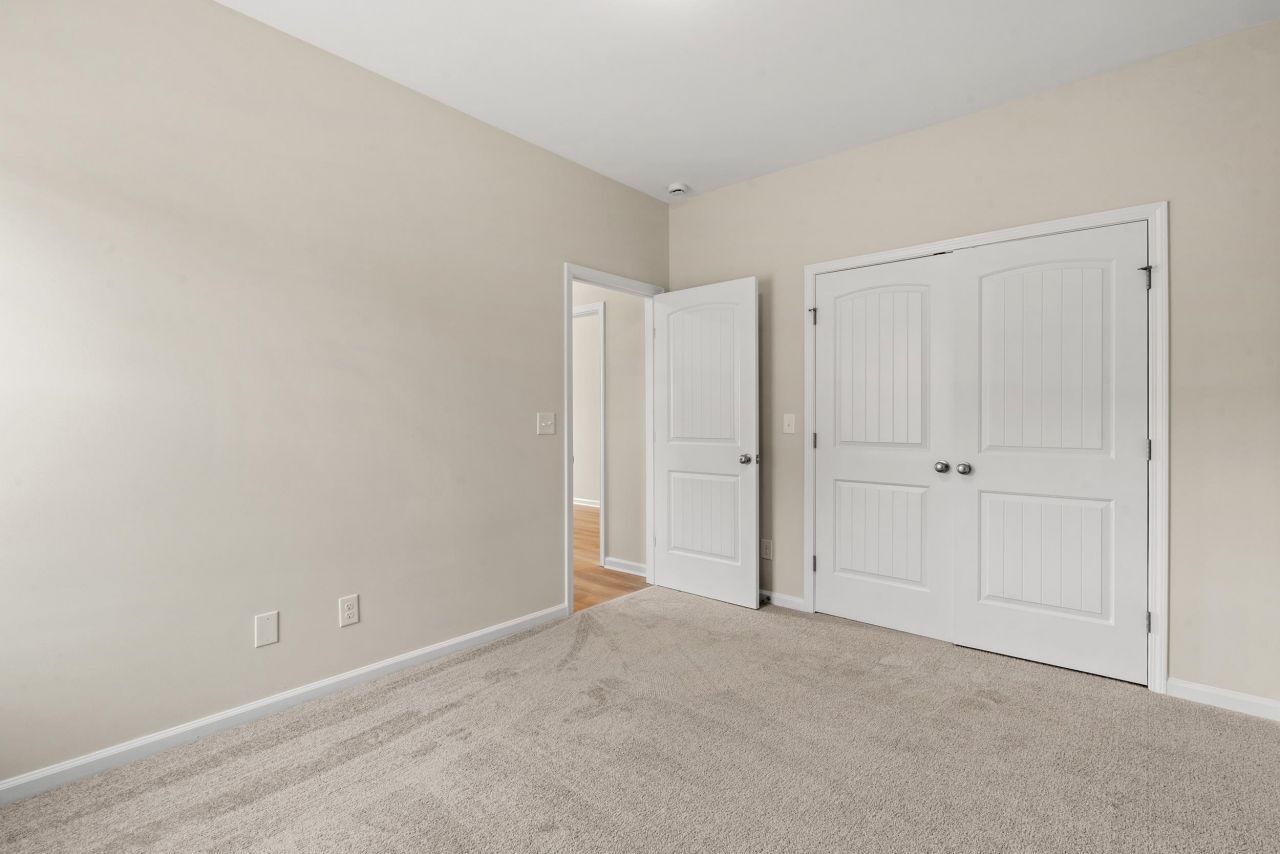 1178 W Business 9 Photo 15