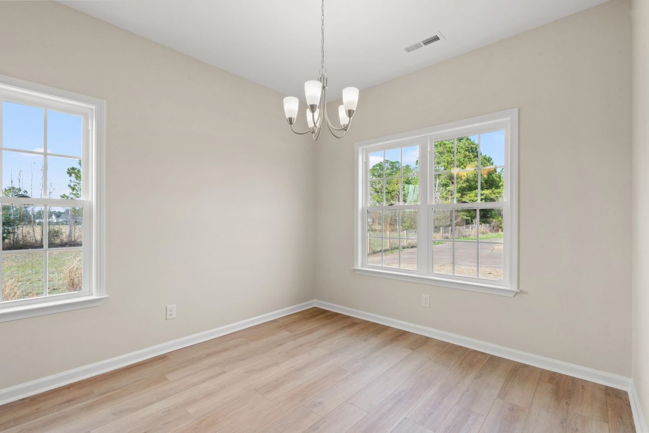 1178 W Business 9 Photo 4