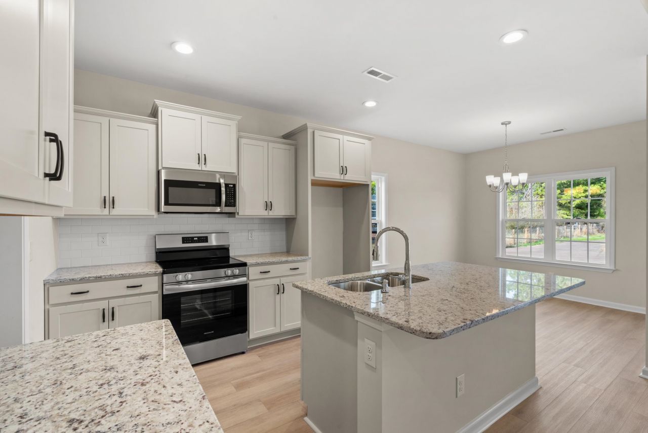 1178 W Business 9 Photo 5