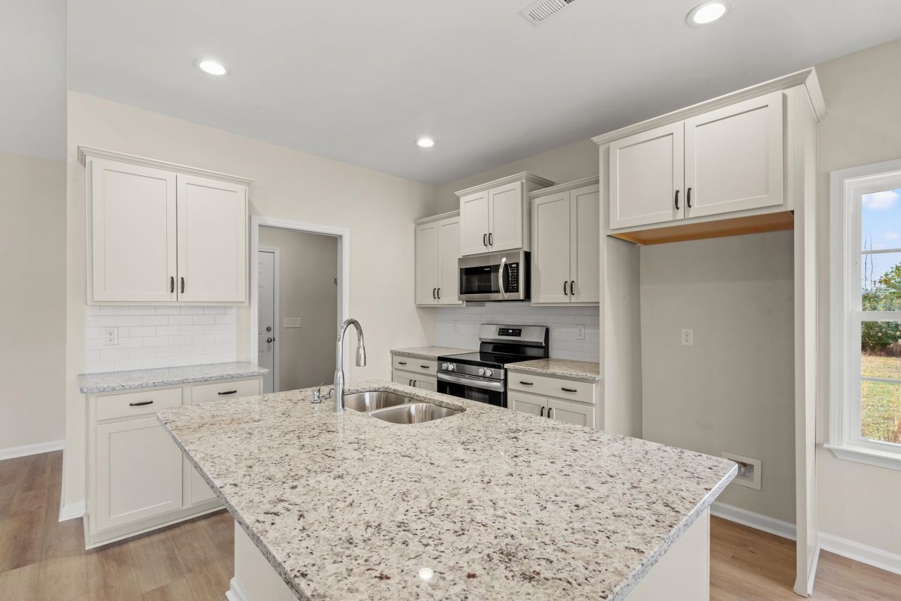 1178 W Business 9 Photo 6