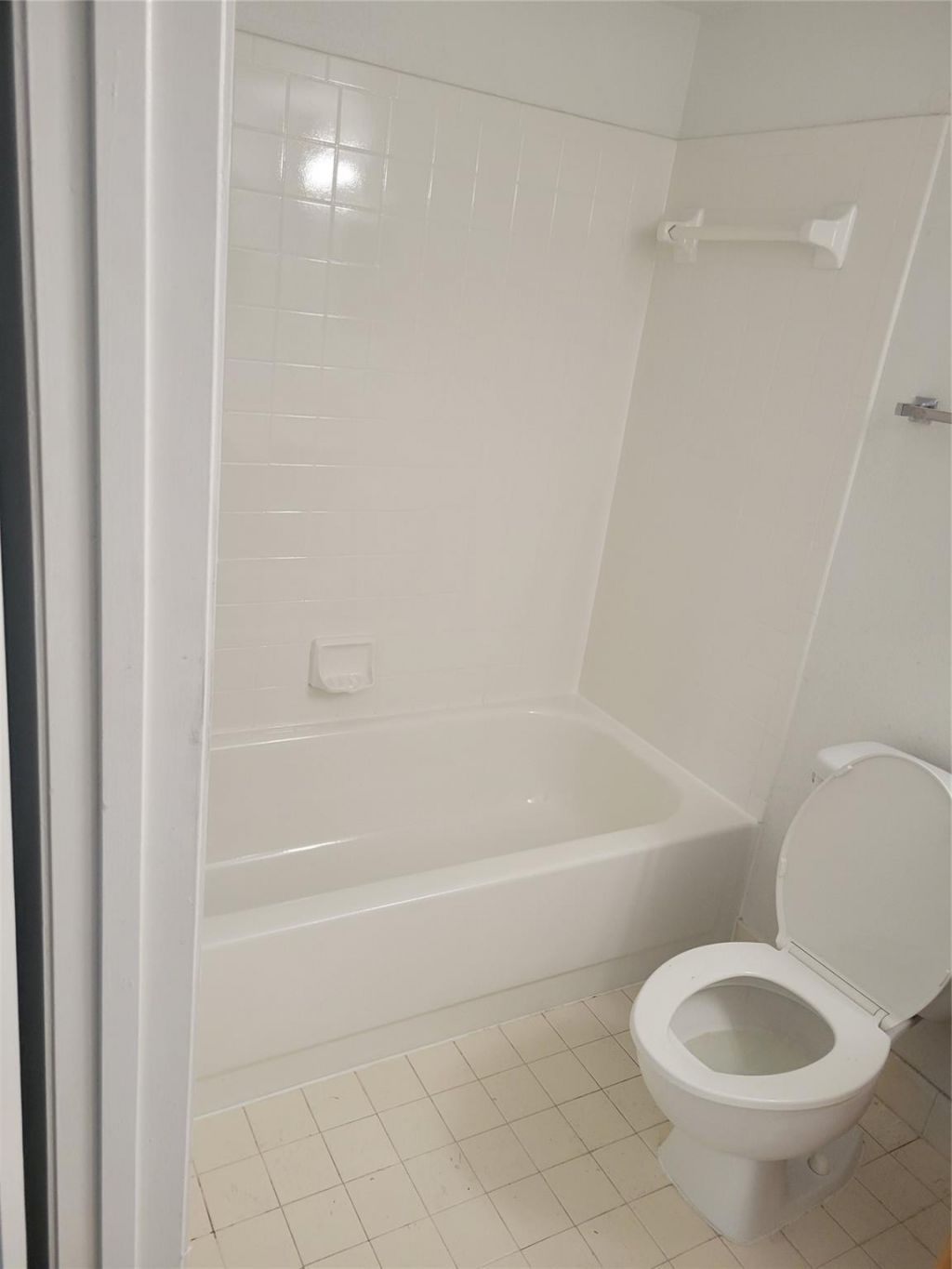 2445 SW 18th Terrace, Unit 210, Fort Lauderdale, FL 33315 Photo