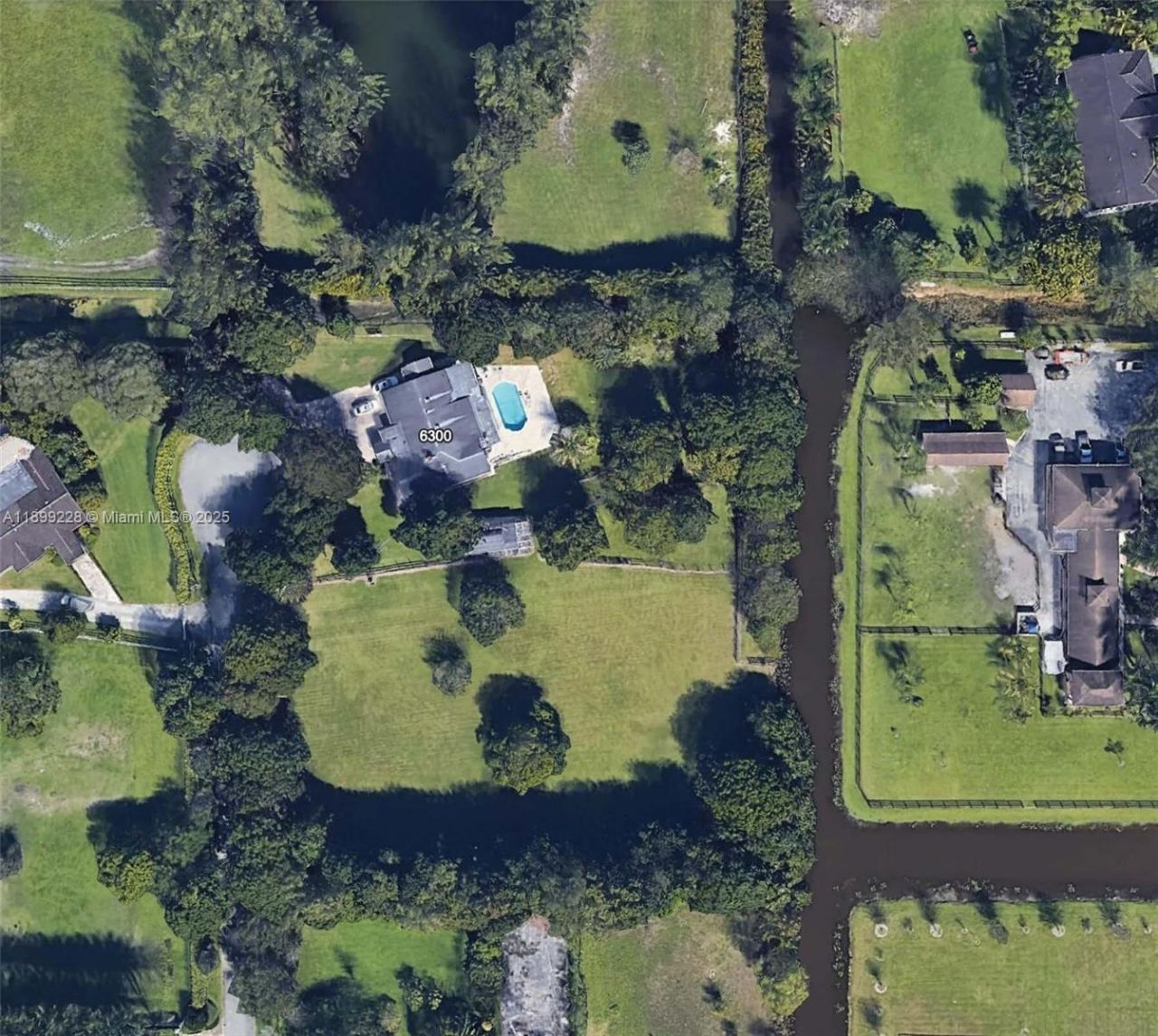 6300 SW 181st Ln, Southwest Ranches, FL 33331 Photo