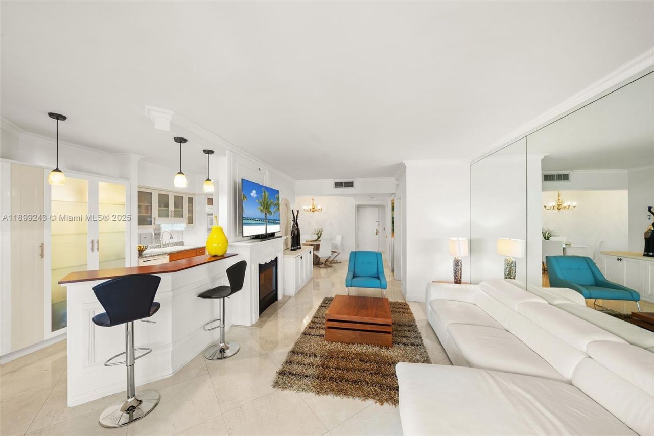 4775 Collins Ave, Unit 1708, Miami Beach, FL 33140 Photo