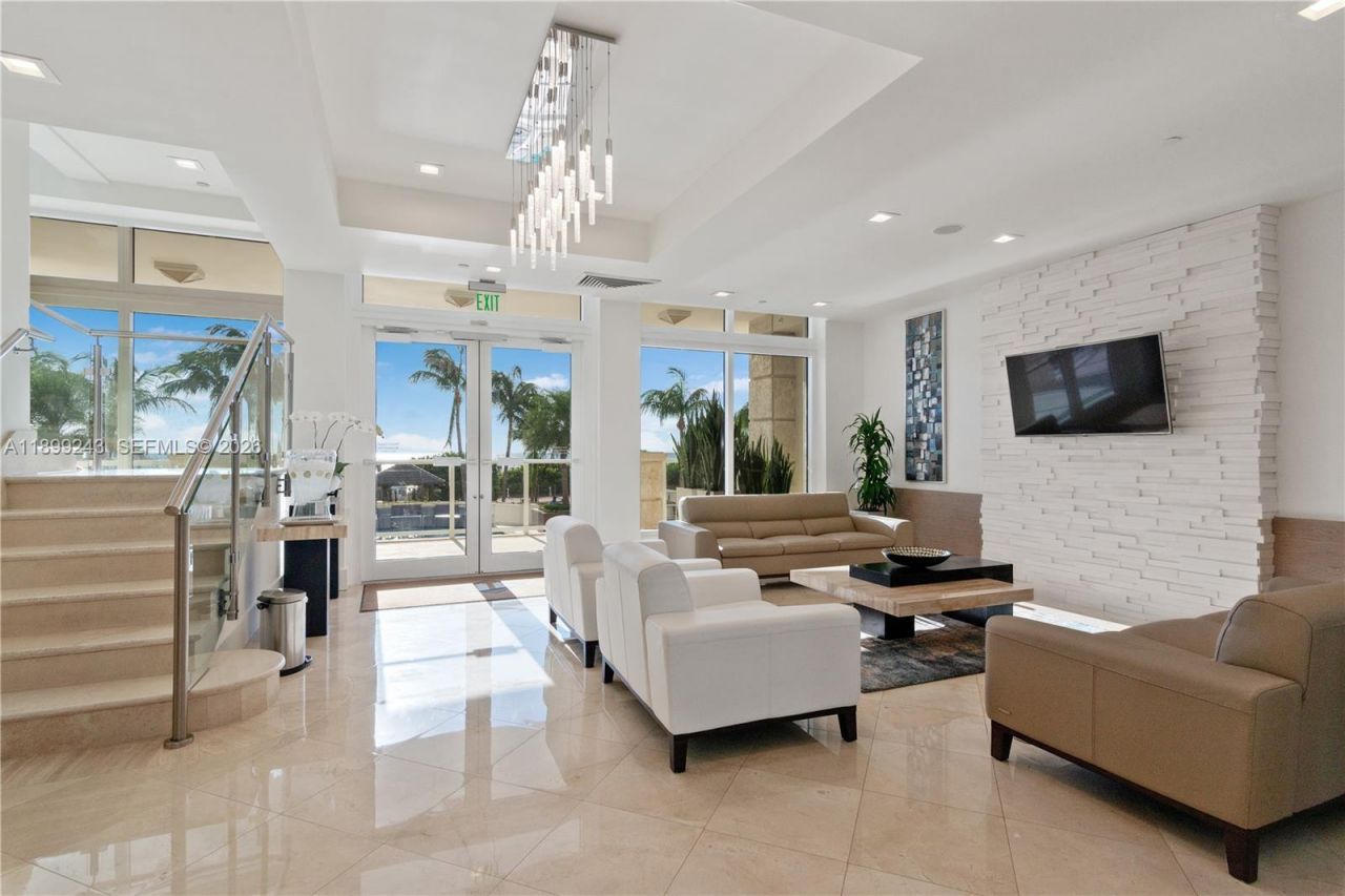 4775 Collins Ave, Unit 1708, Miami Beach, FL 33140 Photo