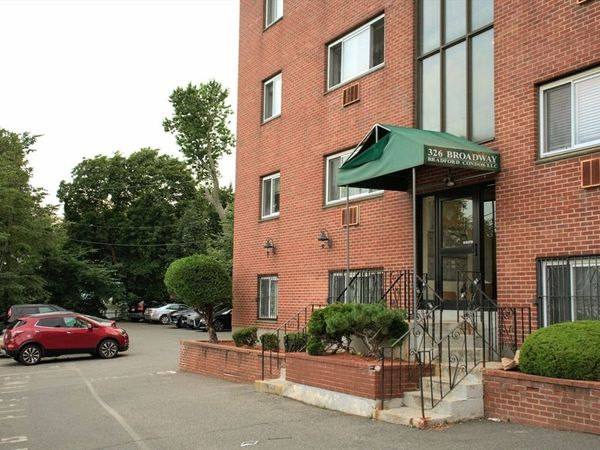 326 Broadway Avenue, Unit 11, Malden, MA 02345