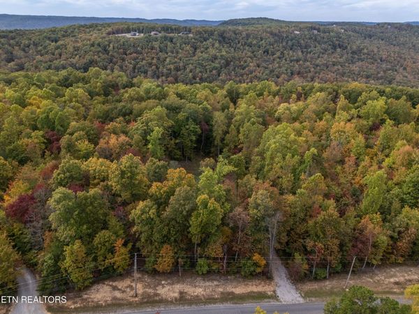 592 Cumberland Cove Rd, Monterey, TN 38574