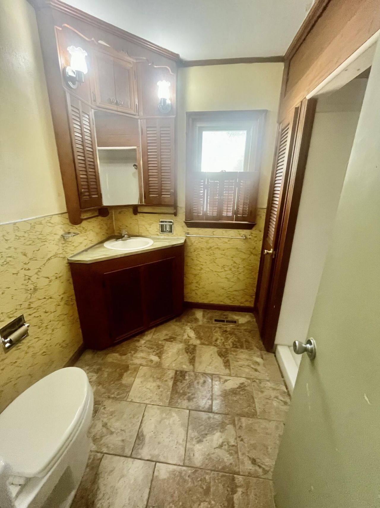 210 Orange Street Photo 11
