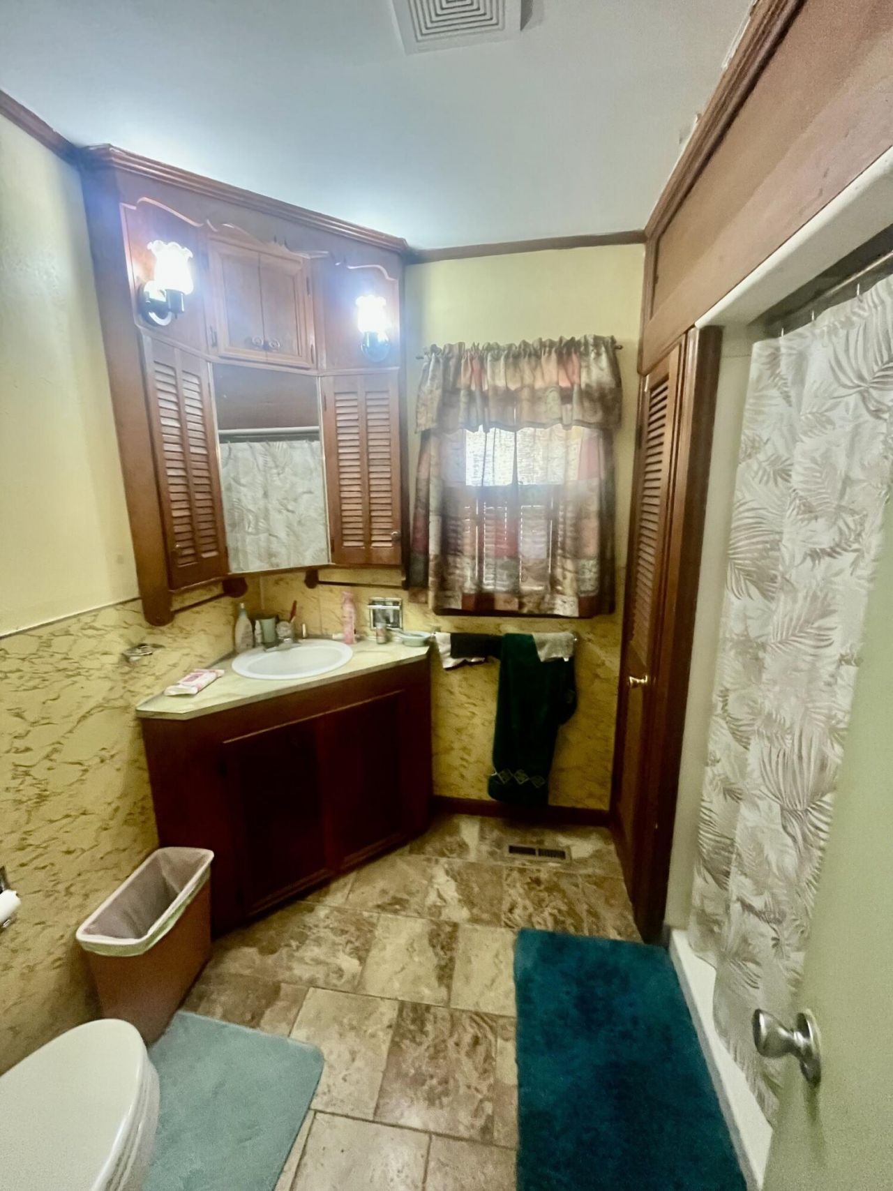 210 Orange Street Photo 12