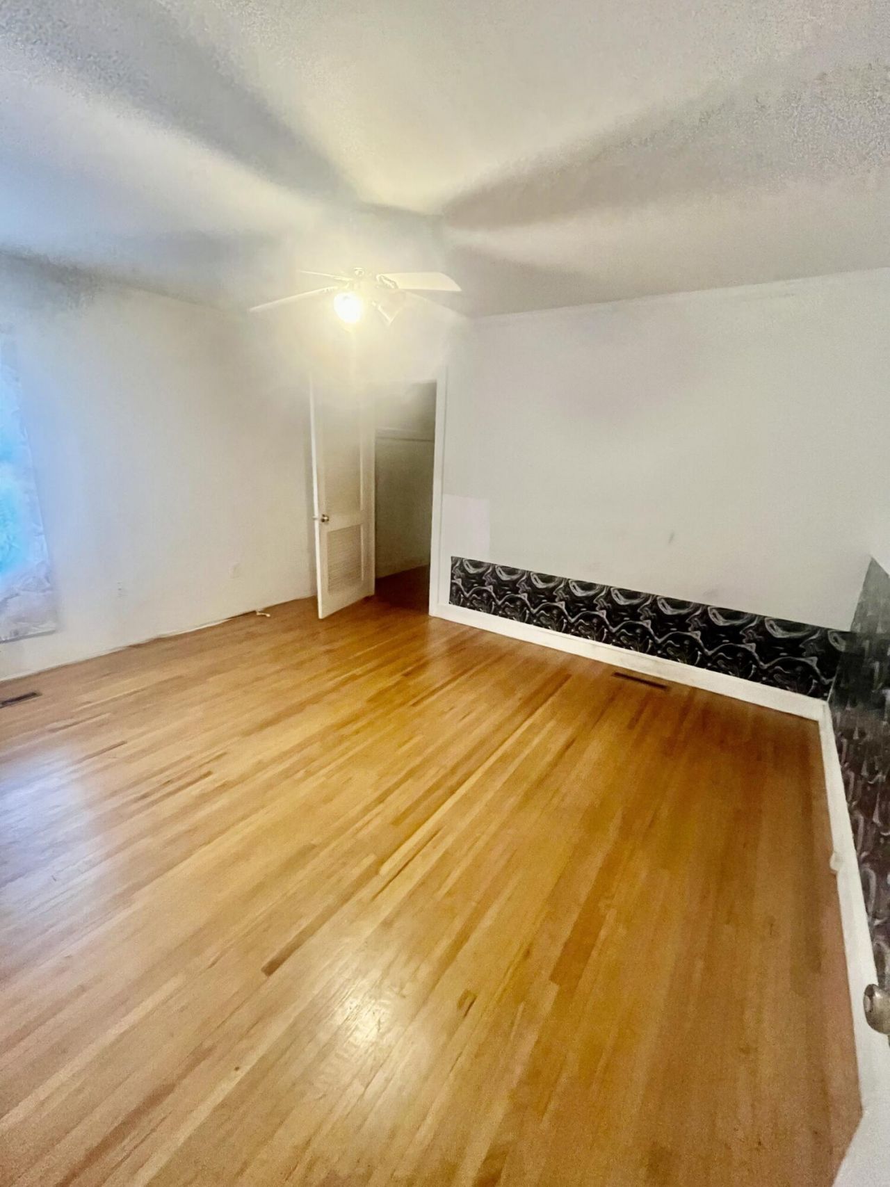 210 Orange Street Photo 12