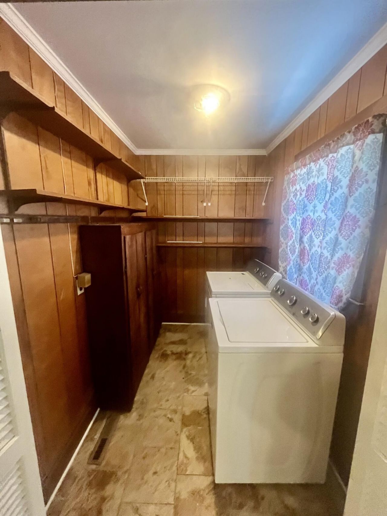210 Orange Street Photo 6