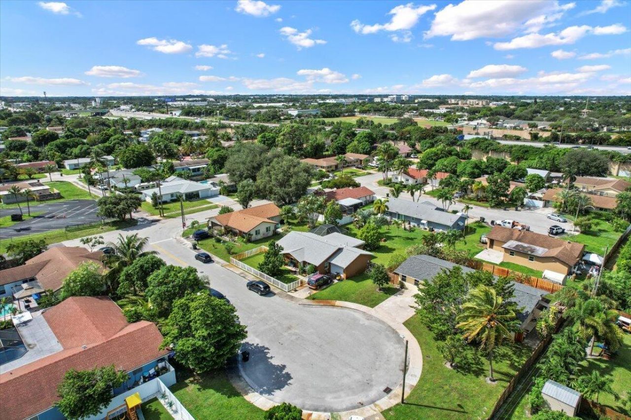 1409 Richard Lane, Lake Worth Beach, FL 33460 Photo