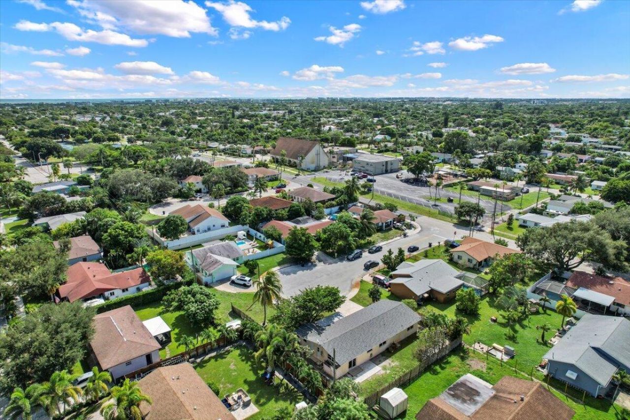 1409 Richard Lane, Lake Worth Beach, FL 33460 Photo