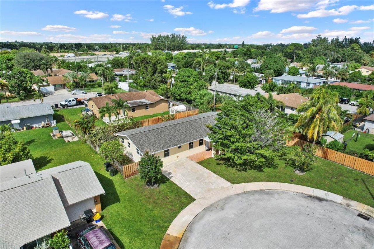 1409 Richard Lane, Lake Worth Beach, FL 33460 Photo