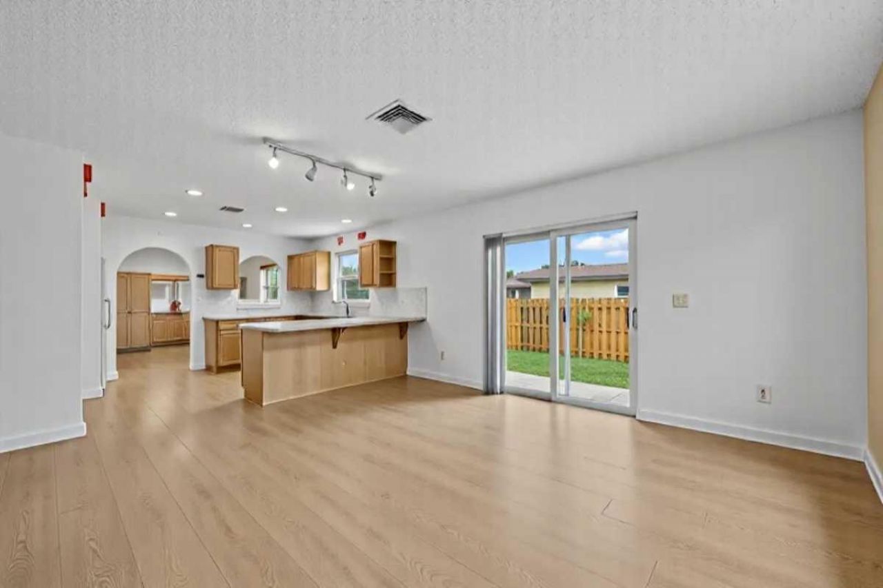 1409 Richard Lane, Lake Worth Beach, FL 33460 Photo