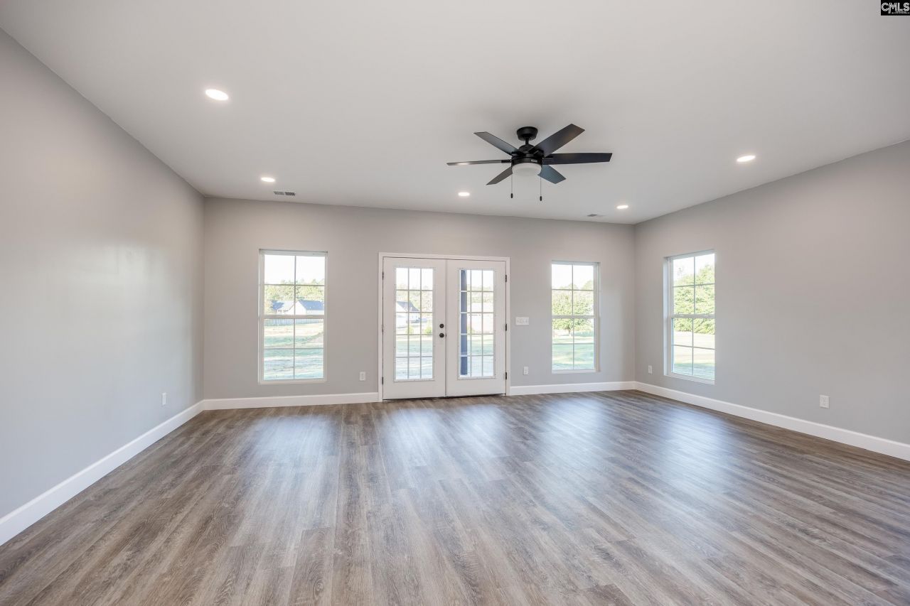 369 Bethlehem Circle Photo 12