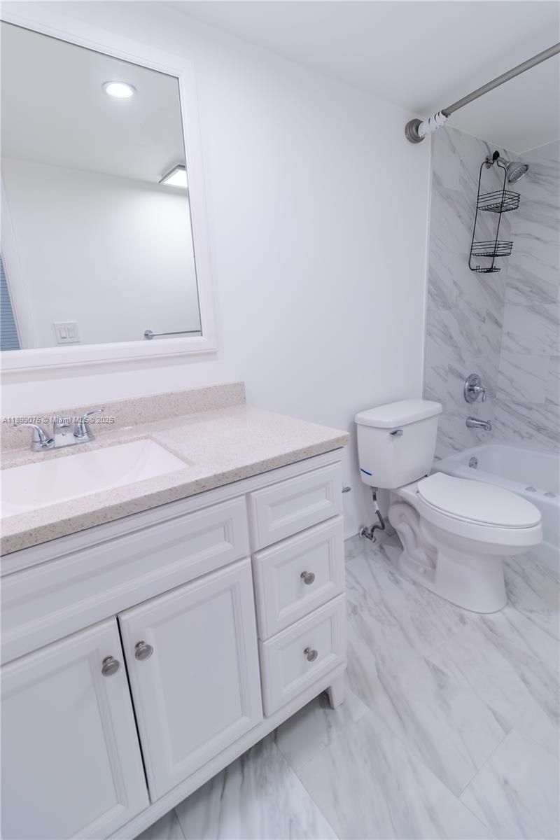 14611 N Kendall Dr, Unit 208L, Miami, FL 33186 Photo