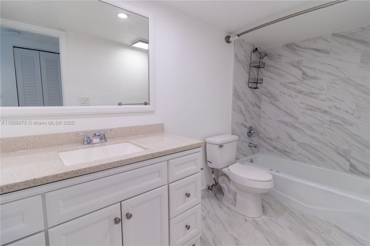 14611 N Kendall Dr, Unit 208L, Miami, FL 33186 Photo