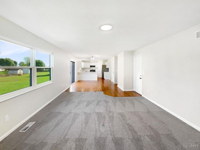 6038 Glennsbury Court, West Chester, OH 45069 Photo 3