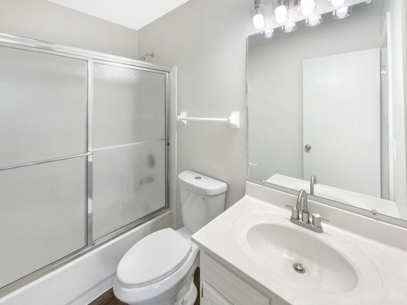 6038 Glennsbury Court, West Chester, OH 45069 Photo 7