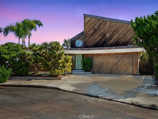 412 Emerald, Seal Beach, CA 90740