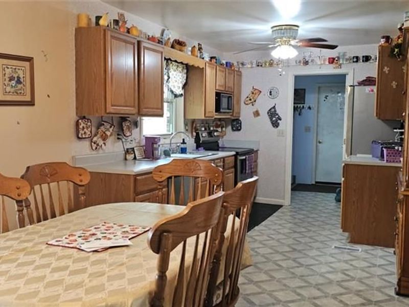 679 Oxford Germantown Road, Camden, OH 45311 Photo 16