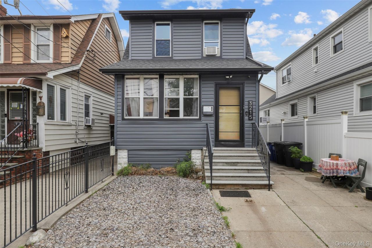 3215 Randall Avenue, Bronx, NY 10465 Main Photo