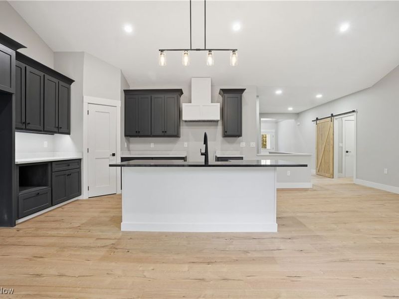 603 Oriole Drive, Roaming Shores, OH 44084 Photo 6