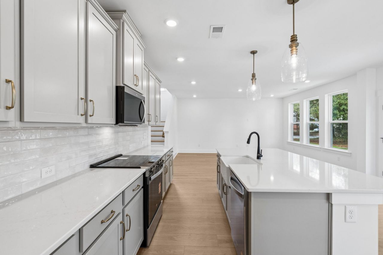 5358 Elder Avenue Photo 14