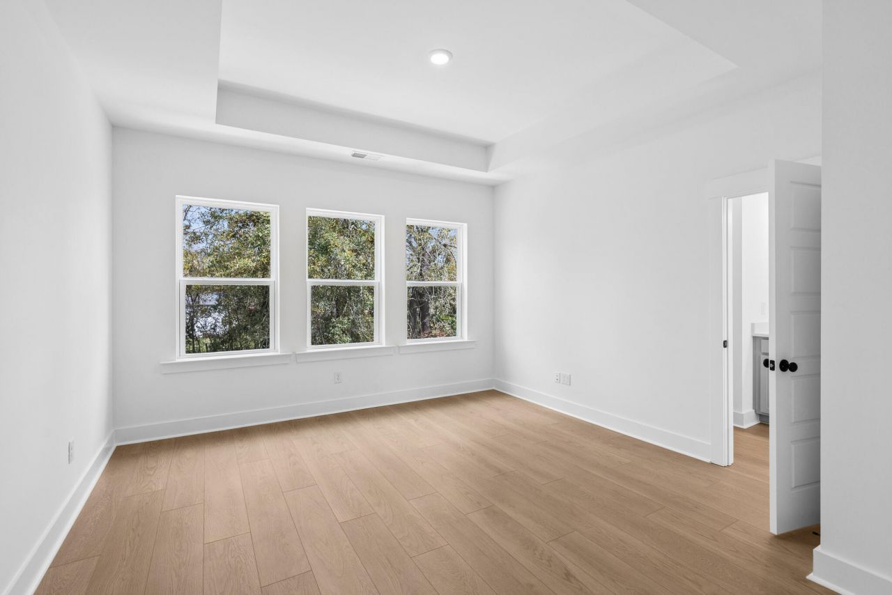 5358 Elder Avenue Photo 20