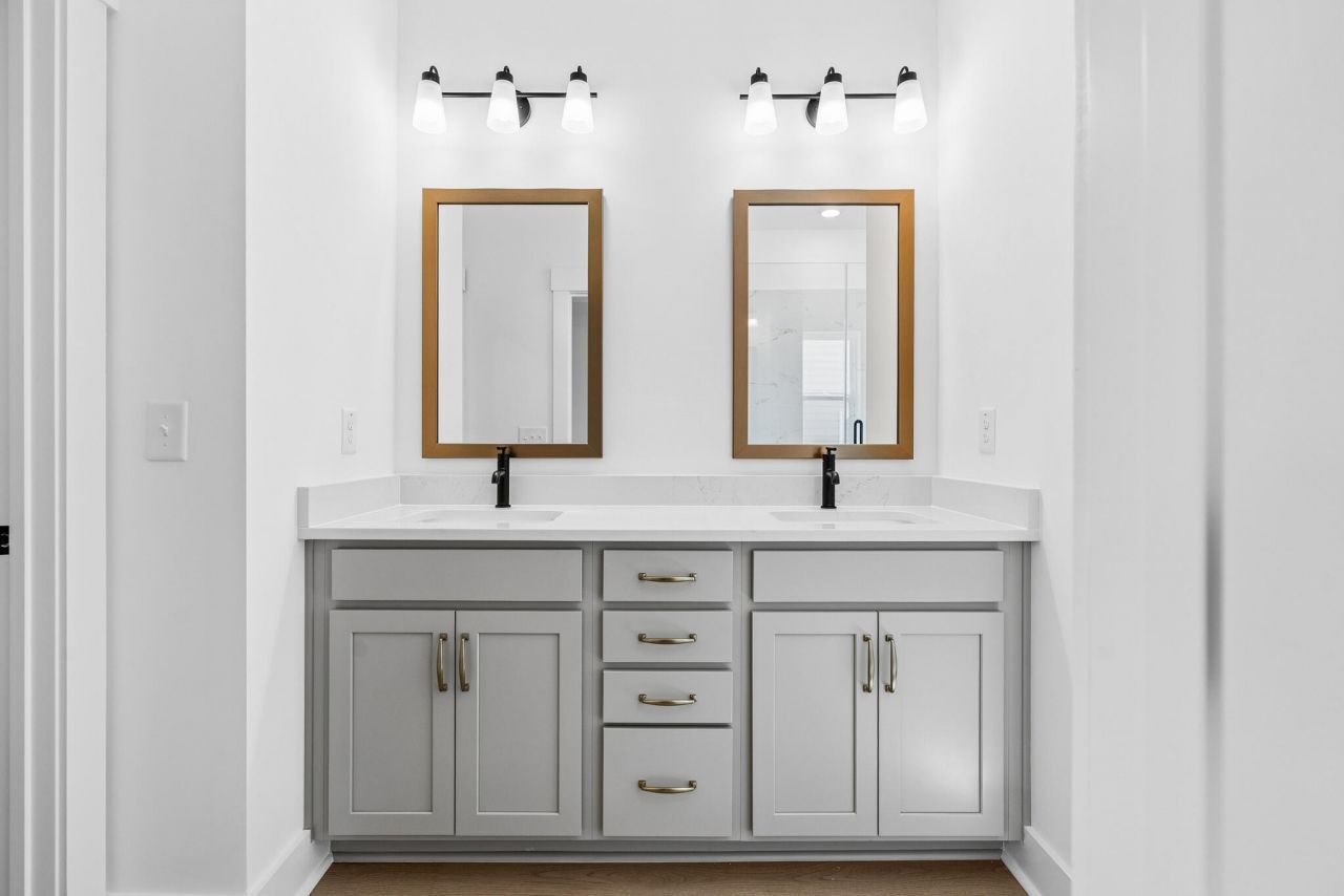 5358 Elder Avenue Photo 23