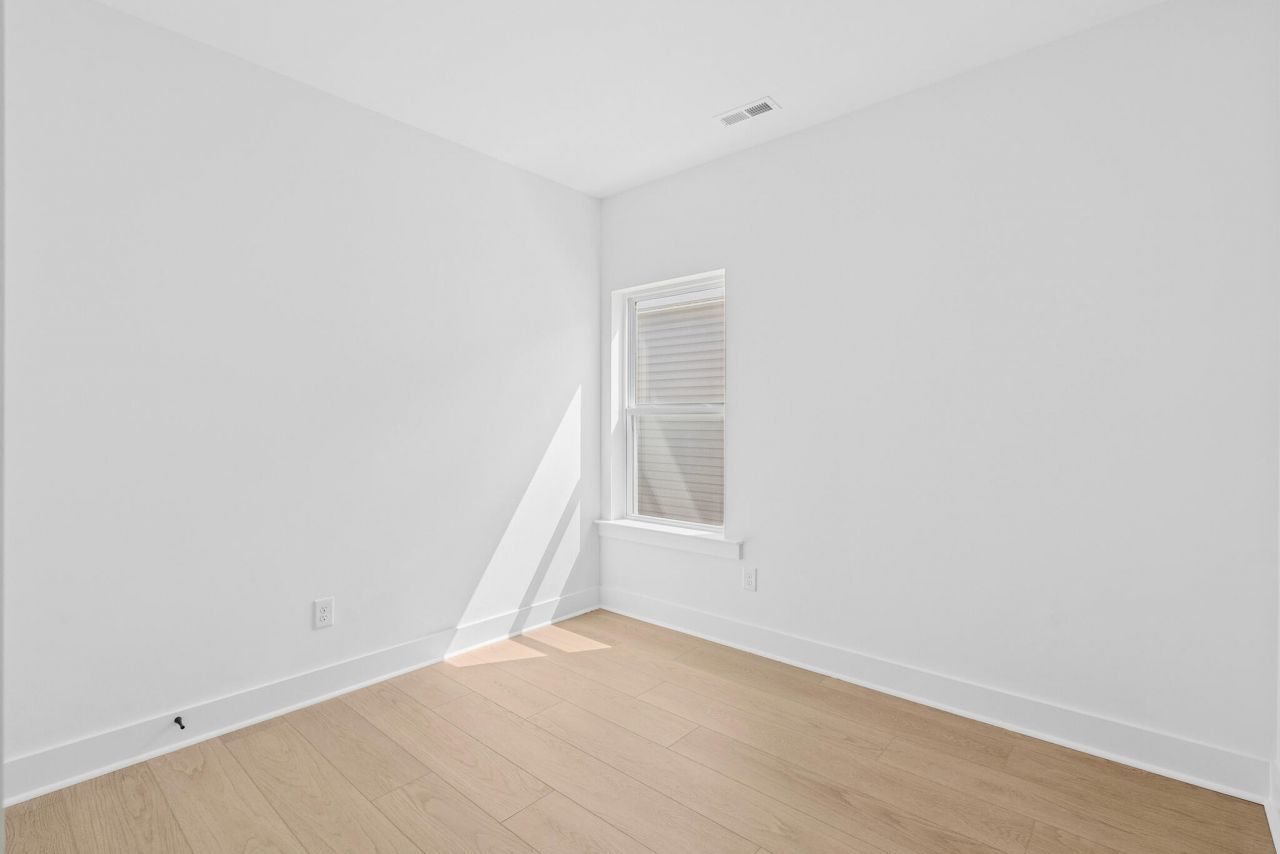 5358 Elder Avenue Photo 27