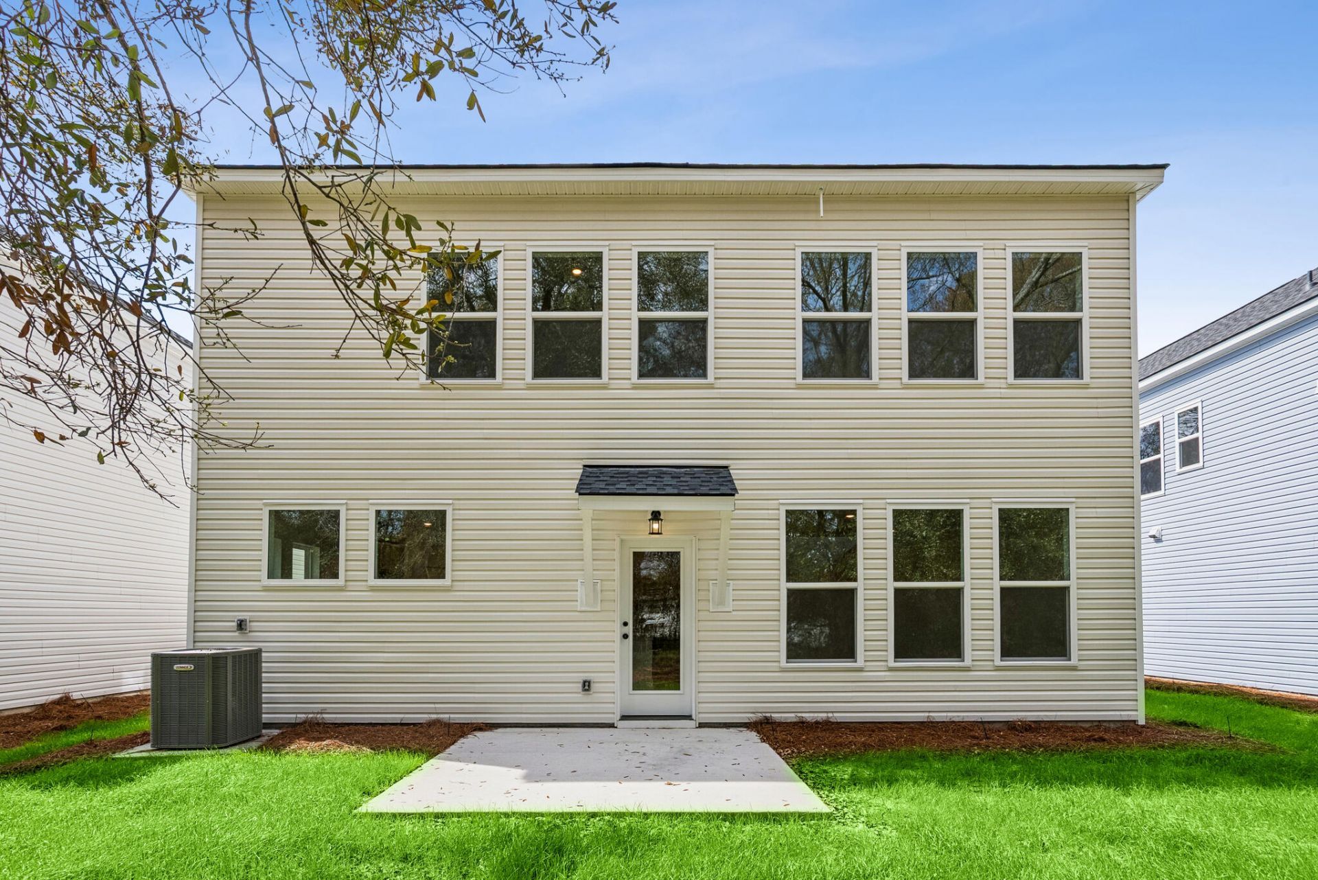 5358 Elder Avenue Photo 5