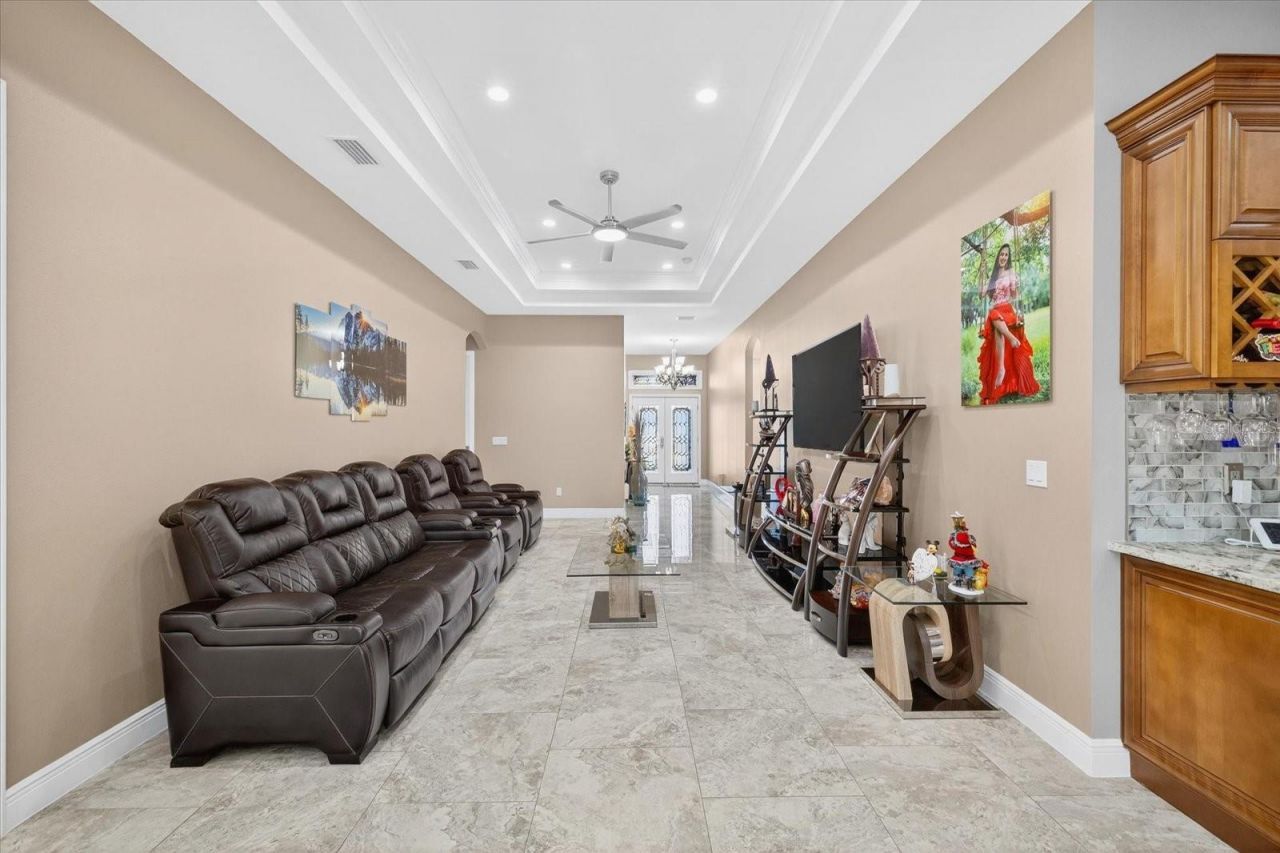 3914 Sligh Avenue, Tampa, FL 33614 Photo