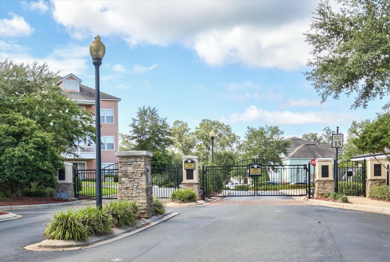 2801 Chancellorsville Drive, Unit 1233, Tallahassee, FL 32312 Photo