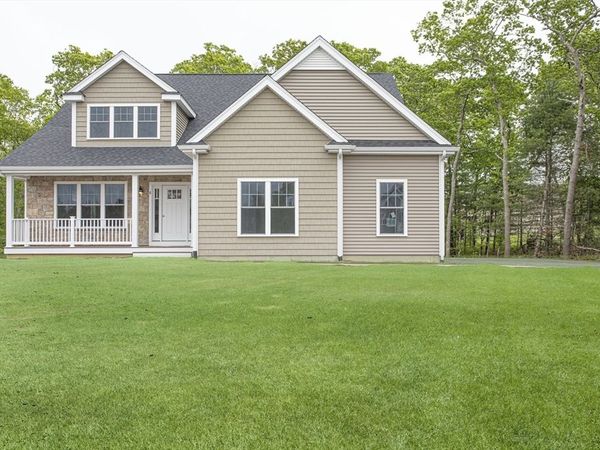 37 Metacomet Rd, Unit 37, West Bridgewater, MA 02379