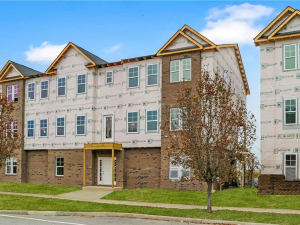 615 COMMONWEALTH Drive, Yorktown, VA 23693