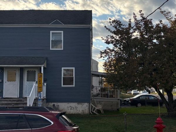 163 Winchester Rd, Woodbridge, NJ 08863