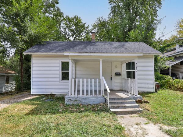2130 N Elizabeth Avenue, Springfield, MO 65803
