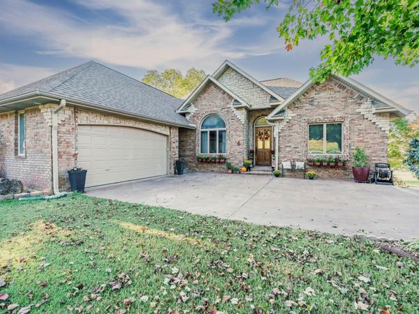 60 & 62 Shields Spur , Holiday Island, AR 72631