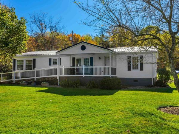 16 BALL DIAMOND TRL, VESUVIUS, VA 24482