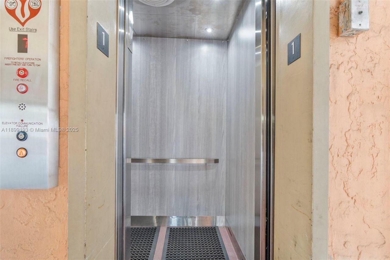 2400 NW 16th St Rd, Miami, FL 33125 Photo