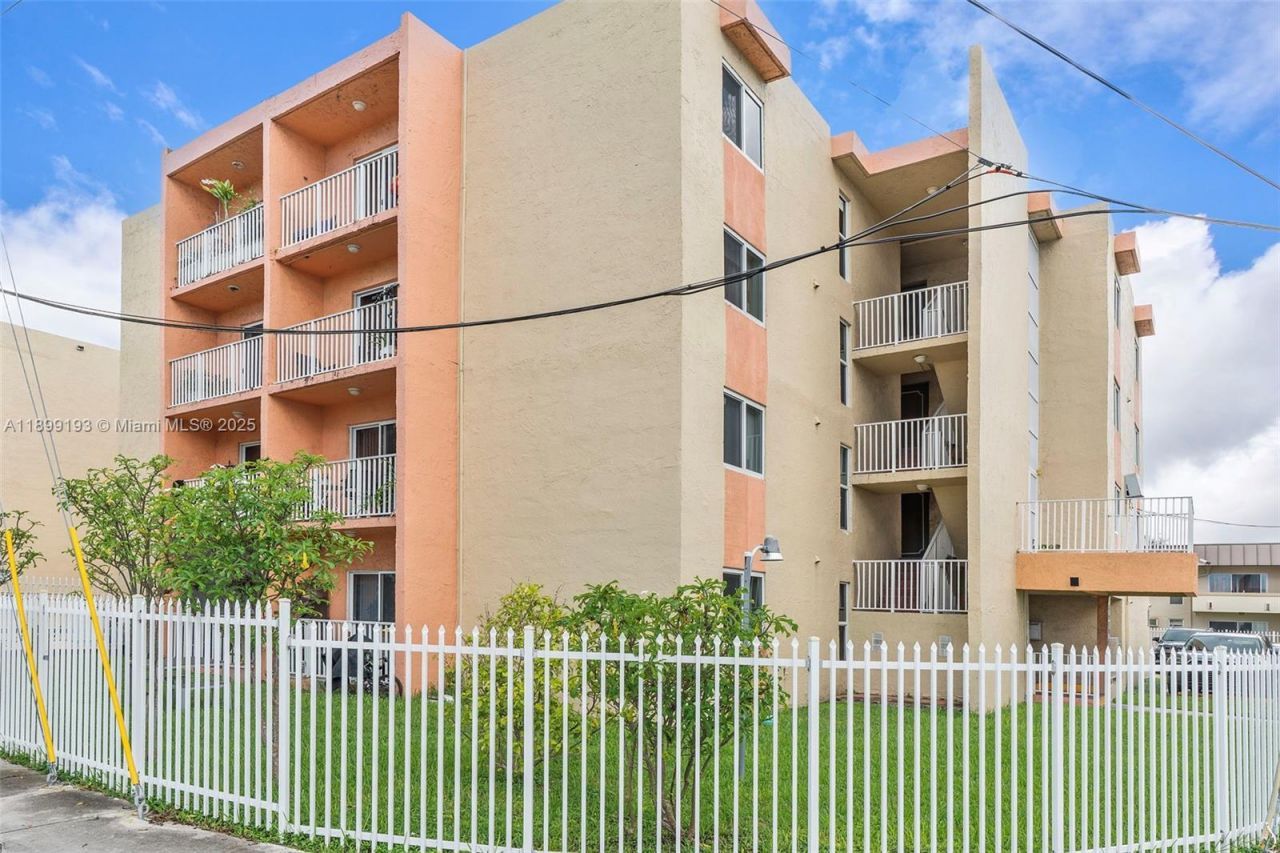 2400 NW 16th St Rd, Miami, FL 33125 Photo